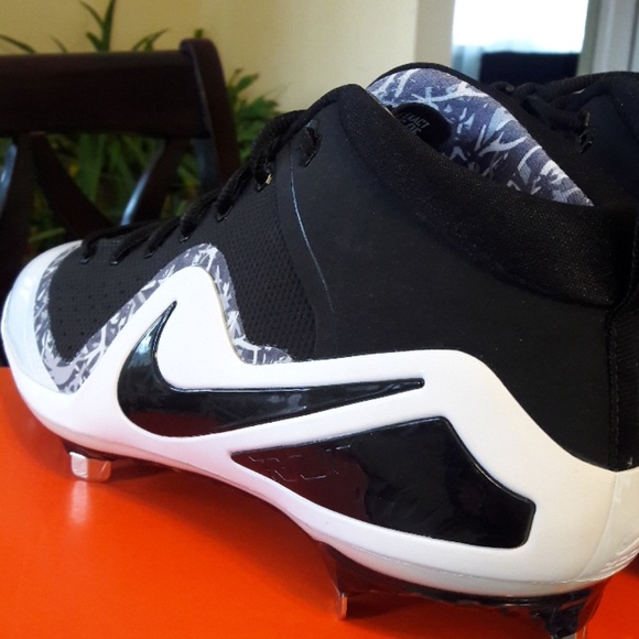 NIKE FORCE ZOOM TROUT 4 - Picture 6 of 8